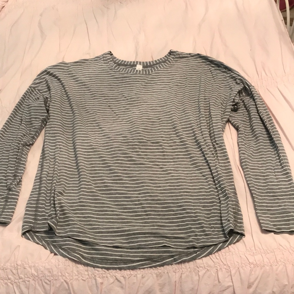Lululemon long sleeve tee
